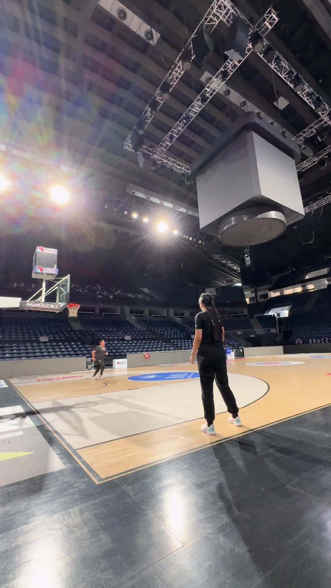 征战WNBA！李月汝晒训练视频：把不可能变成可能 做自己！