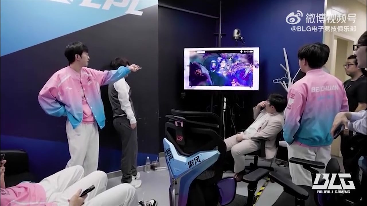 Bin：4个MVP一把塞恩一把羊，在我们队里拿MVP有点难啊